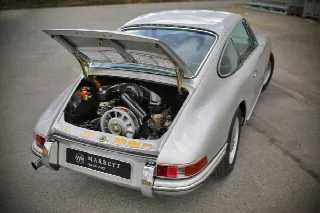 Foto 8 di 9: PORSCHE 911 2.0 SWB   