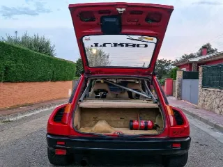 Foto 9 di 10: RENAULT R5 Turbo 2 