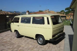 Foto 4 di 35: Volkswagen T3 Caravelle 