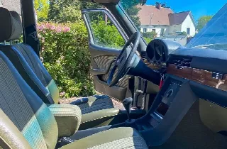 Foto 4 di 5: MERCEDES-BENZ 280 SE W116 