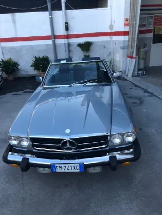 Foto 4 di 4: MERCEDES-BENZ SL(1971-1989) Sl 380   