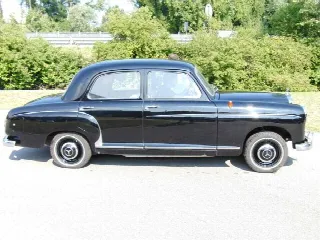 Foto 2 di 5: MERCEDES-BENZ 180 Berlina (W120) 