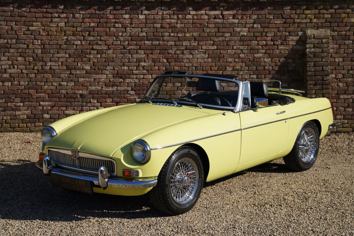 MG B Roadster Overdrive Same owner since 1981!, MGC rear axle, Restored condition! Well documented, Prime Rose Yellow with black interior, A particularly enjoyable MGB to drive with the right specif