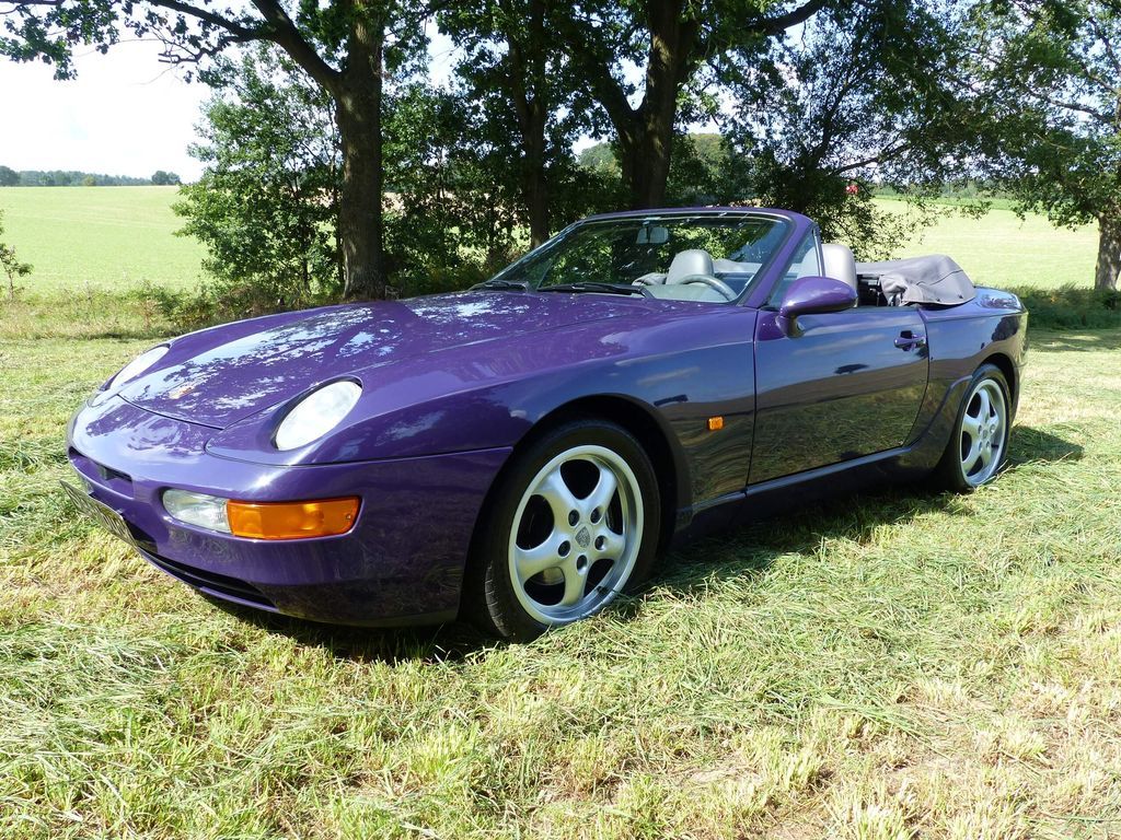 PORSCHE 968   