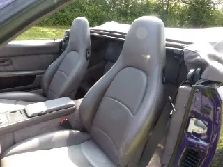 Foto 6 di 9: PORSCHE 968   