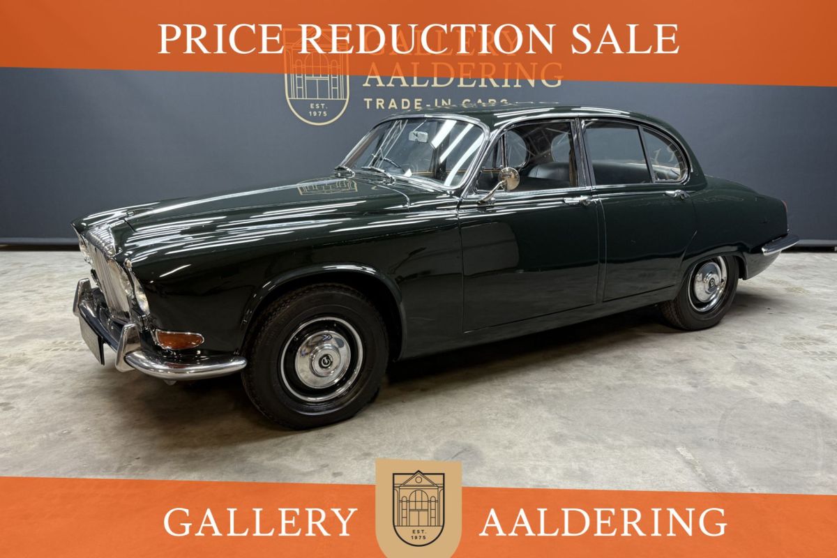Jaguar Daimler Sovereign 420 Saloon Trade-in car PRICE REDUCTION! More than 20 years privately owned by Dutch specialist, Dutch Marque specialist restored and mechanically rebuilt, Good history file