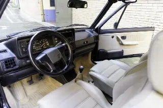 Foto 6 di 16: VOLKSWAGEN Golf Cabrio    