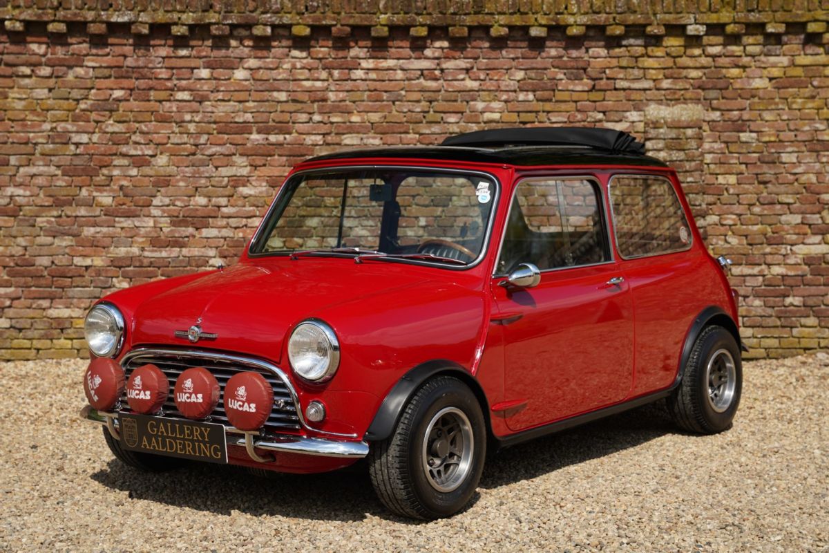 Morris Cooper S Mark 1 "From a remarkable Dutch collection" "From a remarkable Dutch collection" - Collecting and racing are his passions,Restored condition, Originally delivered in Switzerland,"A c