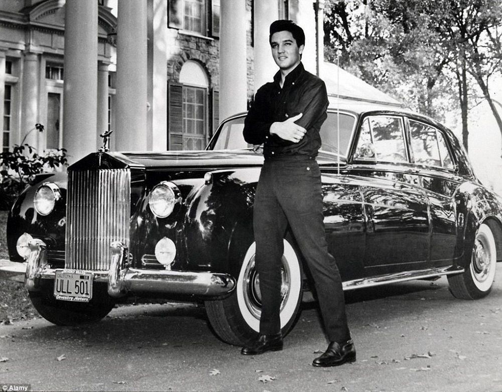 Personaggi e auto da leggenda: ELVIS PRESLEY