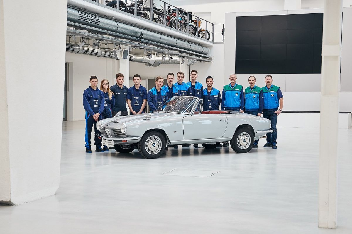 Bmw 1600 GT Cabriolet: carrozzeria di stile italiano, cuore tedesco