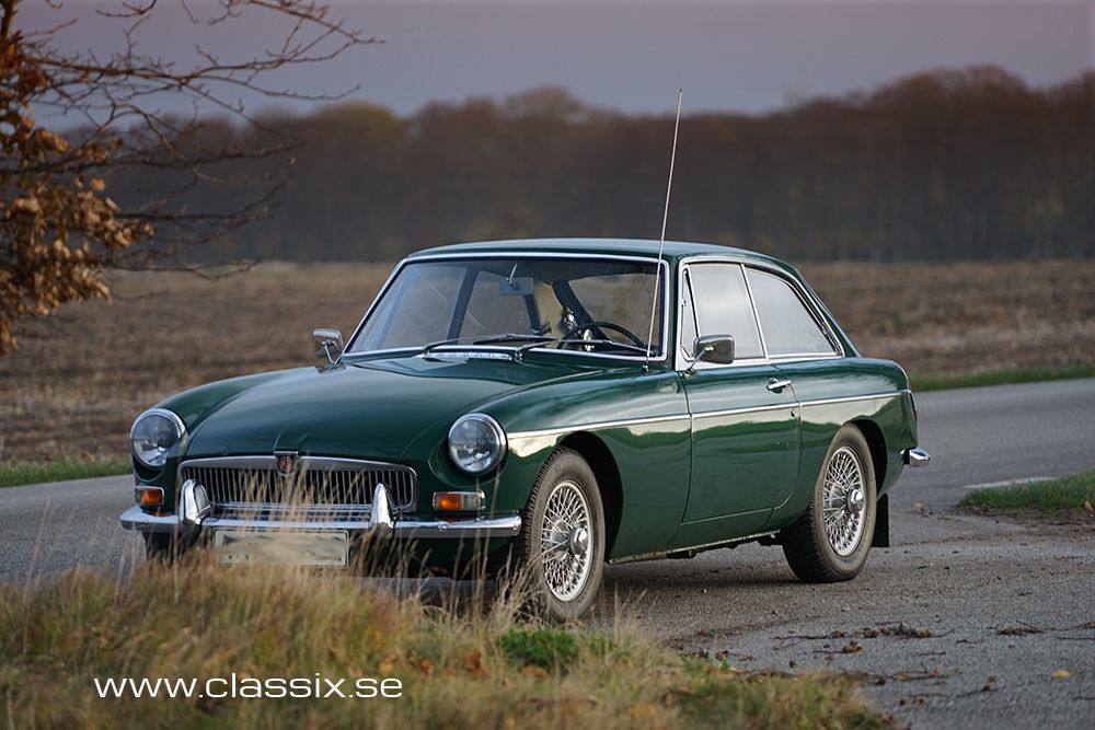 MG B GT 