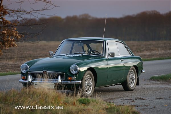 MG B GT 