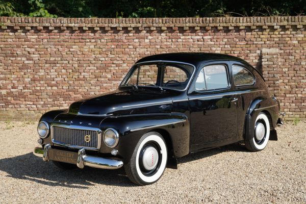 Volvo PV544 "High-quality restoration" Restored and rebuilt to factory originality and authenticity, Owned by a true Volvo enthusiast, "Karakteristiskt svart på grått" - Black over Grey,A complete