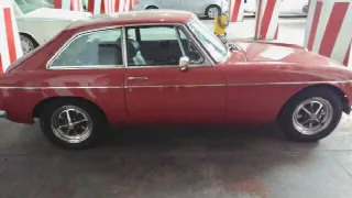 Foto 9 di 12: MG B GT   