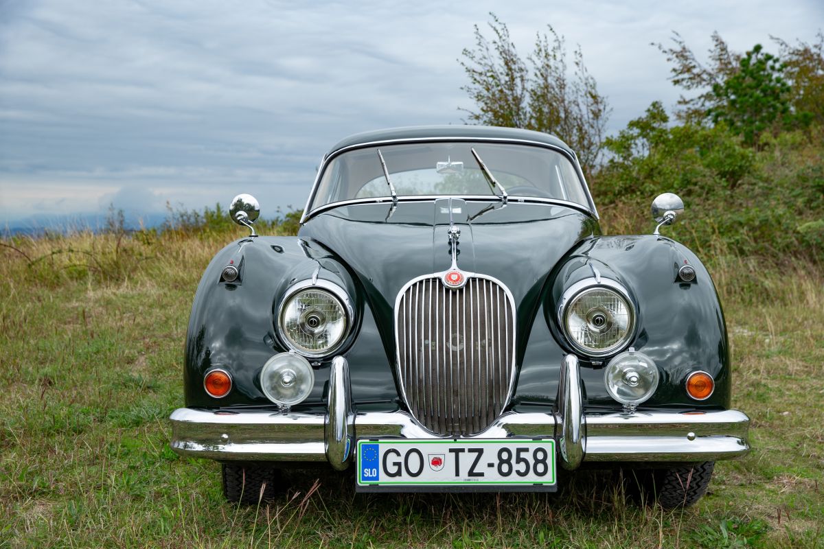 JAGUAR XK 150 FHC  