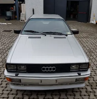 Foto 2 di 6: AUDI Quattro Coupé