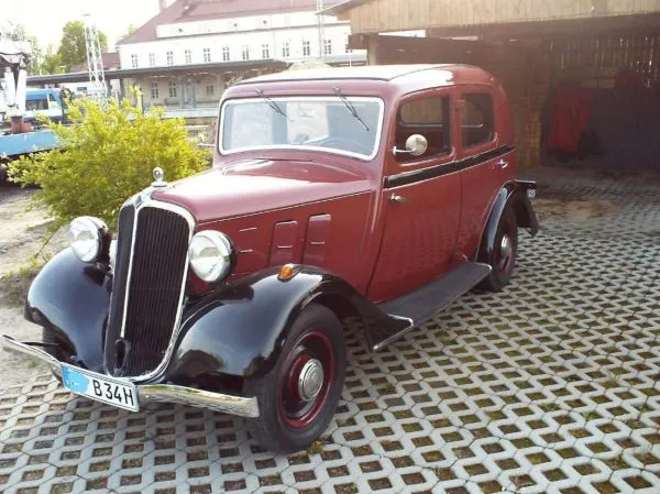 RENAULT Monaquatre NY3  
