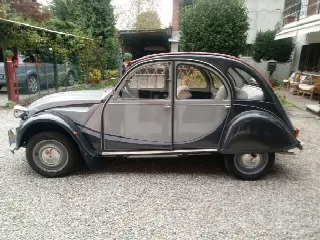 Foto 2 di 6: CITROEN 2 CV Charleston 