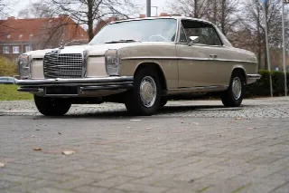 Foto 7 di 8: MERCEDES-BENZ 250 CE  