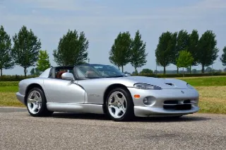 Foto 6 di 11: DODGE Viper RT/10 