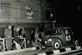 Foto 2 di 12: FIAT Topolino C - ex-Mille Miglia & Giro della Sicilia 1952 
