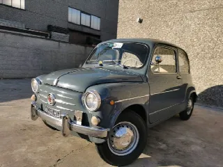 Foto 3 di 8: FIAT 600 D