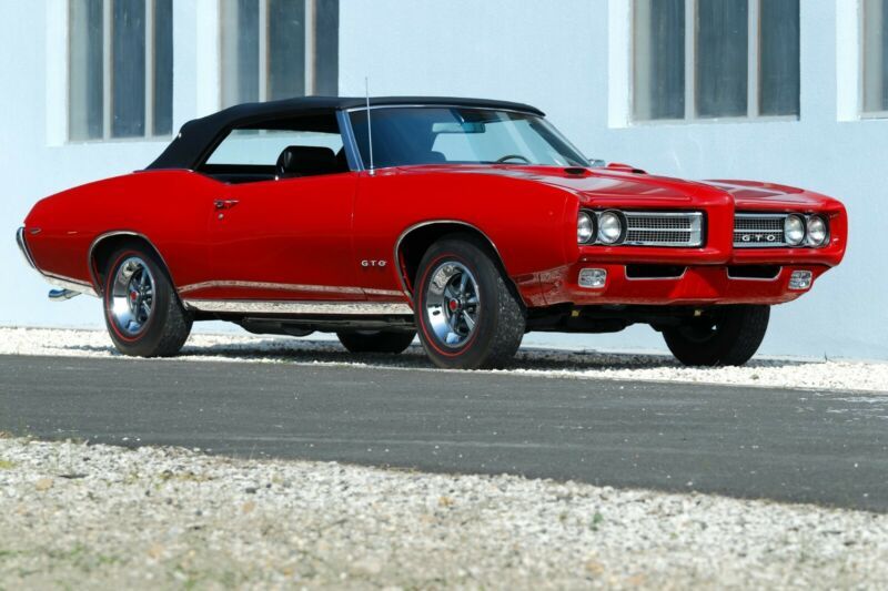 PONTIAC GTO CONVERTIBLE 