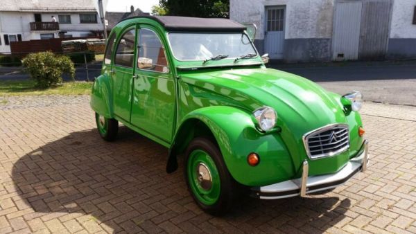 CITROEN 2 CV 6 Club Bambus Grün Top Zustand   