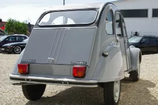 Foto 3 di 5: CITROEN 2 CV Spécial  