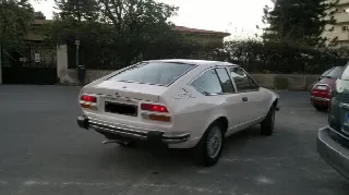 Foto 4 di 8: ALFA ROMEO Alfetta GTV2000L 