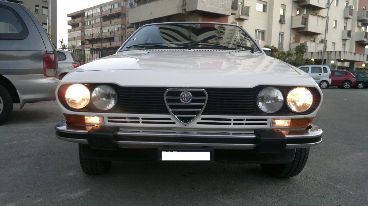 ALFA ROMEO Alfetta GTV2000L 