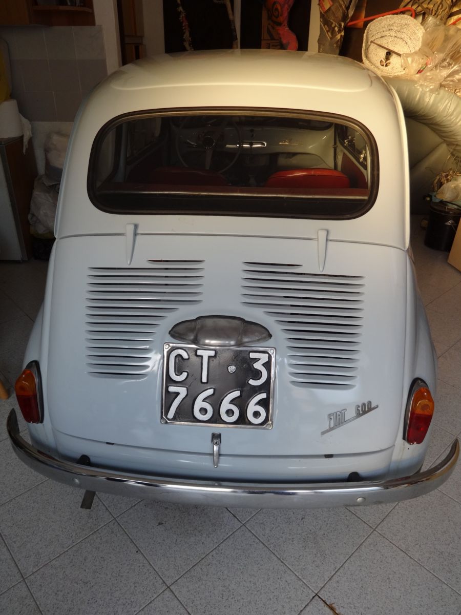 FIAT 600 apertura controvento 