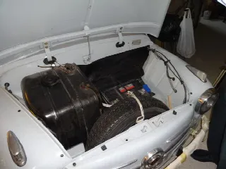 Foto 7 di 8: FIAT 600 apertura controvento 