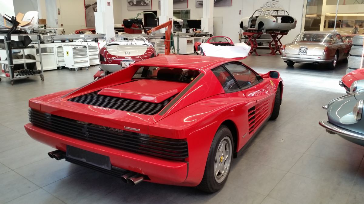 FERRARI TESTAROSSA  