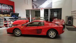 Foto 2 di 2: FERRARI TESTAROSSA  
