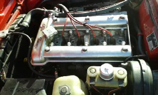 Foto 3 di 6: ALFA ROMEO GT 1750 