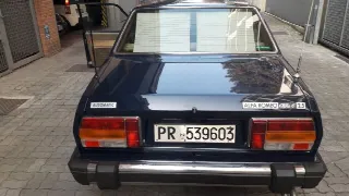 Foto 3 di 7: ALFA ROMEO 6 berlina 