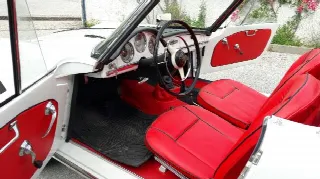 Foto 3 di 7: ALFA ROMEO Giulietta spider  