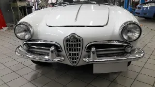 Foto 1 di 7: ALFA ROMEO Giulietta spider  
