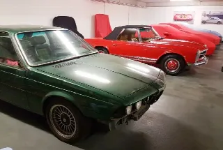 Foto 3 di 9: ALPINA B7 B7 S Turbo E24 No.30/30 