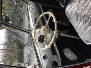 Foto 4 di 5: Volkswagen T1 De lux 