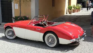 Foto 1 di 10: AUSTIN HEALEY MKI Cabrio 