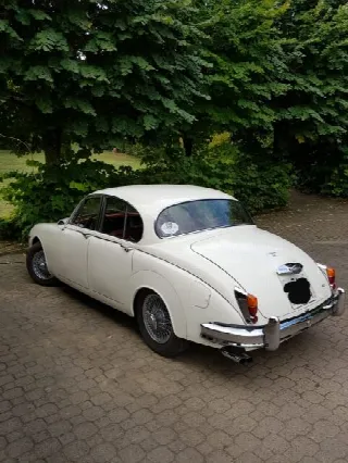 Foto 2 di 9: JAGUAR MKII   