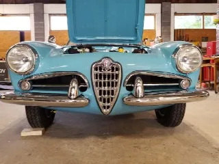 Foto 2 di 4: ALFA ROMEO Giulietta  