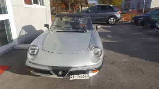 Foto 2 di 7: ALFA ROMEO Spider 1.6 aereodinamica 