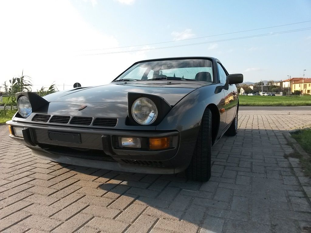 PORSCHE 924 Turbo Targa   