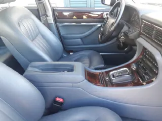 Foto 2 di 7: JAGUAR XJ-X300 Xj6 3.2  