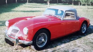 Foto 5 di 5: MG A Roadster  Le Mans kit