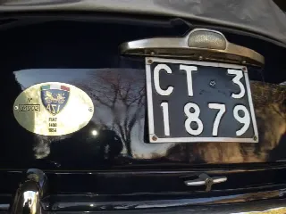 Foto 6 di 8: FIAT berlina