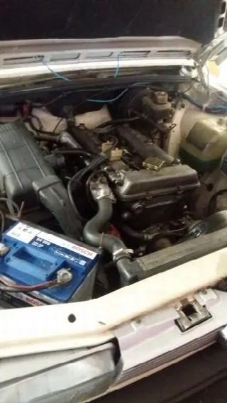 Foto 2 di 4: ALFA ROMEO Giulietta 1.6 